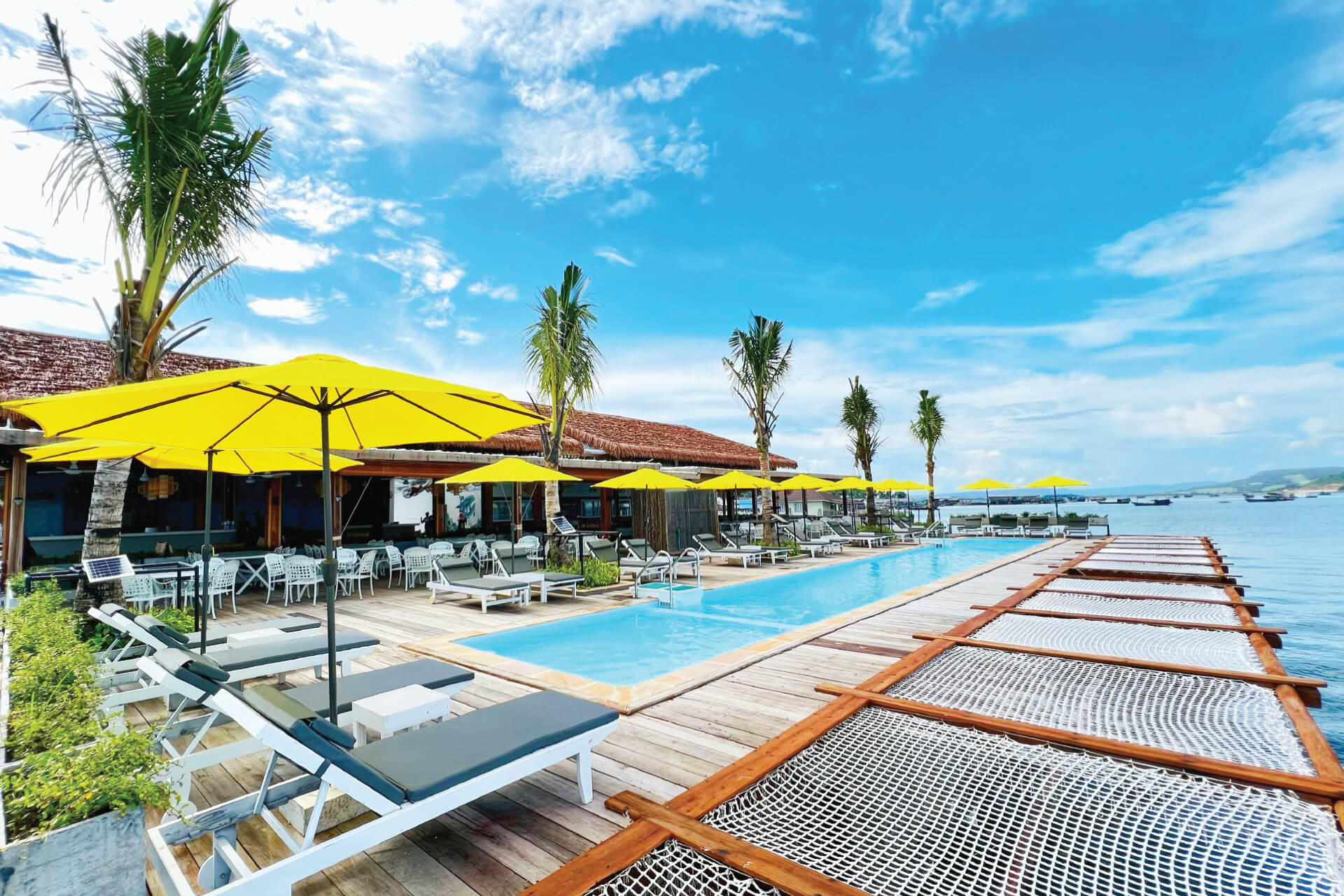 About Us - Koh Apikjun Resort (កោះអភិជន រីសត)